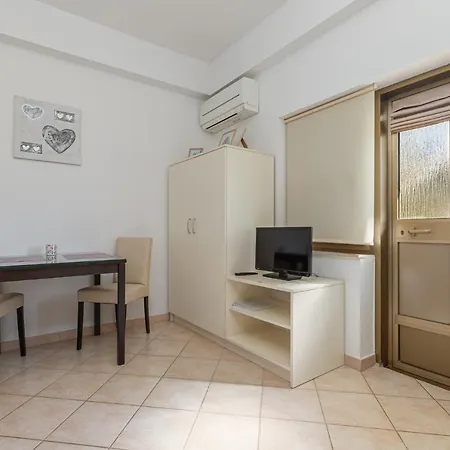 Mima Apartment Porec Exterior photo