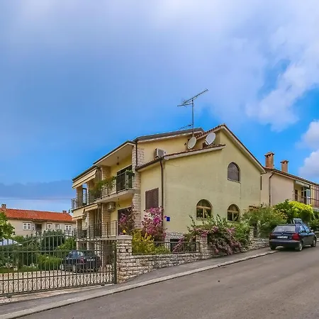 Mima Apartment Porec Exterior photo